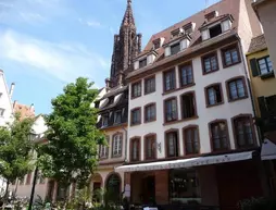 Hôtel Rohan | Grand Est - Bas-Rhin (bölge) - Strasbourg (ve civarı) - Strazburg - Kent Merkezi - Petite Fransa