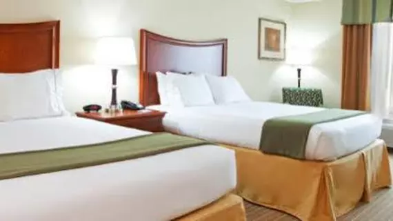 Holiday Inn Express Hotel & Suites Portland | Indiana - Muncie (ve civarı) - Portland