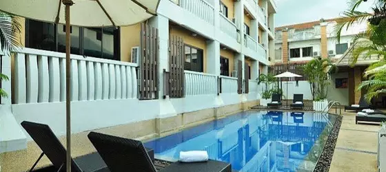 Rattana Beach Hotel | Phuket (ve civarı) - Thalang