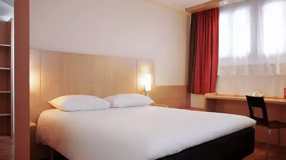 ibis Lyon Centre Perrache | Auvergne-Rhone-Alpes - Rhone (bölge) - Lyon (ve çevresi) - Lyon - Perrache