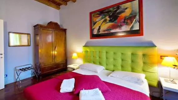 B&B SubUrbe Roma | Lazio - Roma (ve civarı) - Roma Kent Merkezi - Monti