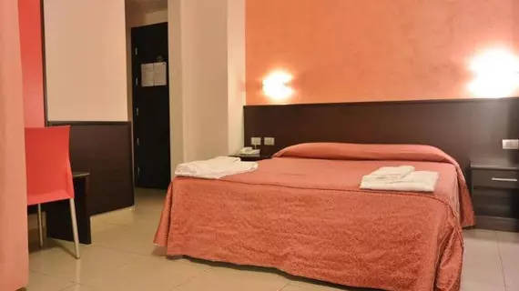 Hotel Stazione | Lombardy - Milano (ve civarı) - Milano - Merkez İstasyonu