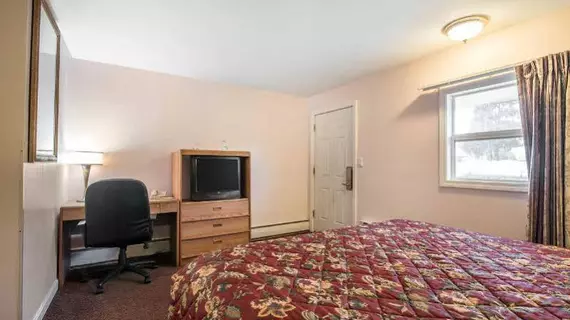 Rodeway Inn - Bellows Falls | Vermont - Windham County - Bellows Falls - Rockingham