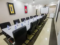 Golf View Hotel & Suites Ikeja | Lagos (ve civarı) - Lagos - Onigbongbo - Ikeja