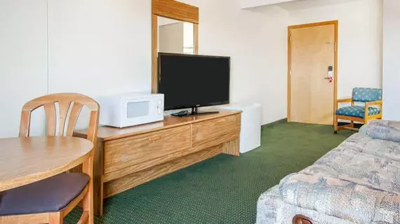 Econo Lodge Lincoln City | Oregon - Oregon Coast - Lincoln City