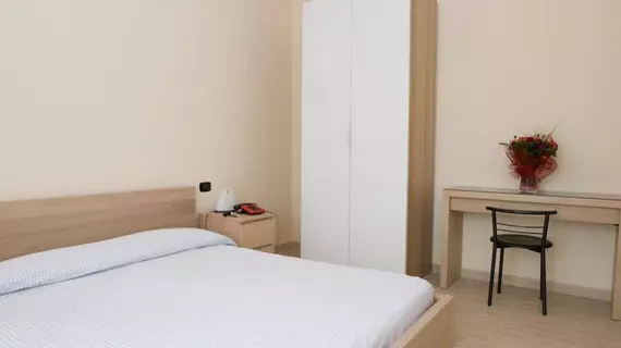 Hotel 90 | Puglia - Bari (il) - Capurso