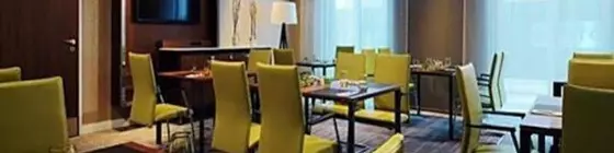 Courtyard by Marriott Cologne | Kuzey Ren-Westfalia - Köln (ve civarı) - Köln - Ren'in Sol Yakası