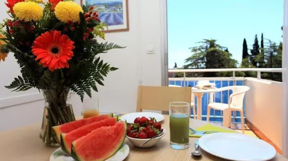 Residence iere Les Agapanthes | Provence - Alpes - Cote d'Azur - Var - Cannes (ve civarı) - Cannes