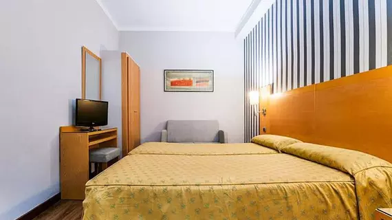 Hotel Lyon | Katalonya - Barselona (ve civarı) - Ciutat Vella - Sant Pere