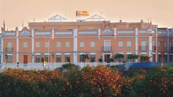 Hotel Mairena | Andalucia - Seville İli - Mairena del Alcor