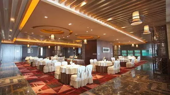 Crowne Plaza Danang | Thua Thien-Hue (vilayet) - Da Nang (ve civarı) - Da Nang