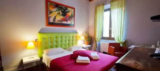 B&B SubUrbe Roma | Lazio - Roma (ve civarı) - Roma Kent Merkezi - Monti