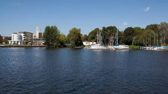 arcona Hotel am Havelufer | Brandenburg Bölgesi - Potsdam - Brandenburger Vorstadt - Potsdam West