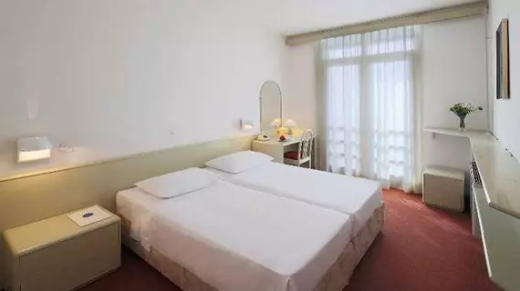 Hotel Minerva | Split-Dalmaçya - Podgora