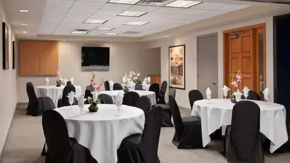 Hawthorn Suites by Wyndham Overland Park | Kansas - Kansas City (ve civarı) - Overland Park