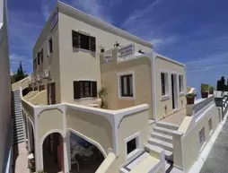 Petros Pension | Ege Adaları - Santorini