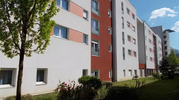 Privilodge Lyon Mermoz | Auvergne-Rhone-Alpes - Rhone (bölge) - Lyon (ve çevresi) - Lyon - 8th Arrondissement