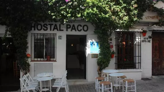 Hostal Paco | Andalucia - Malaga İli - Marbella - Marbella Seafront Promenade - Marbella Kent Merkezi