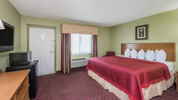 Days Inn and Suites Springfield | Missouri - Springfield (ve civarı) - Springfield