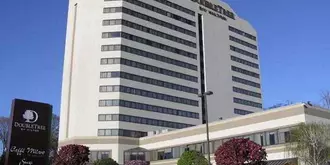 DoubleTree by Hilton Fort Lee/George Washington Bridge