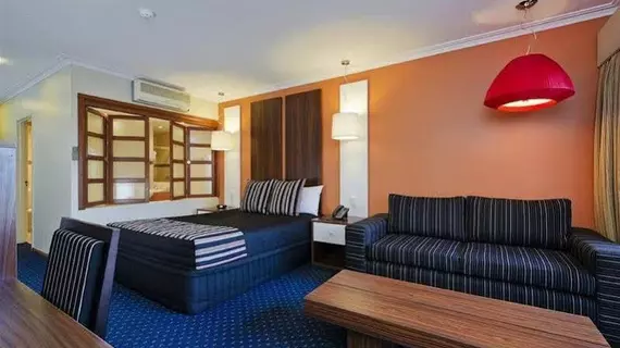 Quality Hotel Taylors Lakes | Victoria - Melbourne (ve civarı) - Taylors Lakes