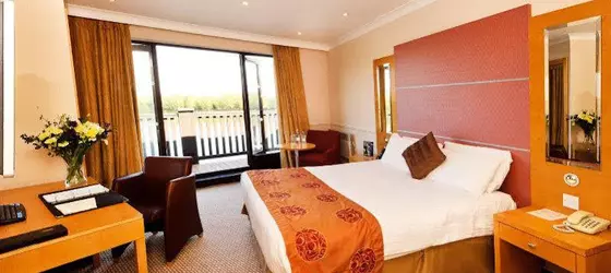 Reading Lake Hotel | Berkshire (kontluk) - Reading