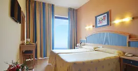 azuLine Hotel Bergantin | Balearic Adaları - İbiza Adası - Sant Antoni de Portmany - Cala de Bou