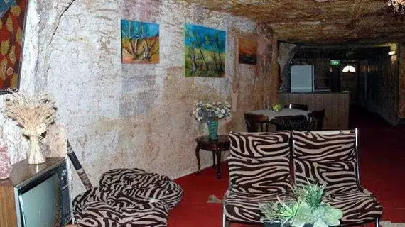 Desert Cave Hotel | Güney Avustralya - Coober Pedy