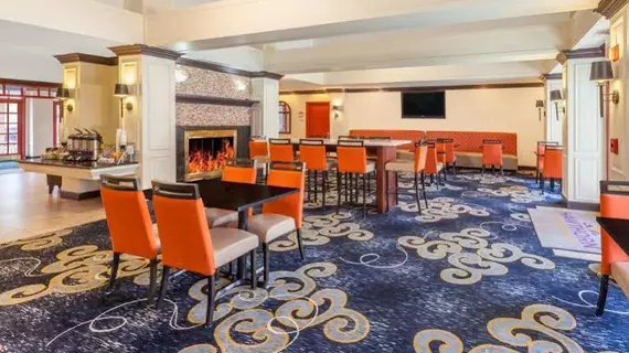 Hawthorn Suites by Wyndham Detroit Warren | Michigan - Detroit (ve civarı) - Warren