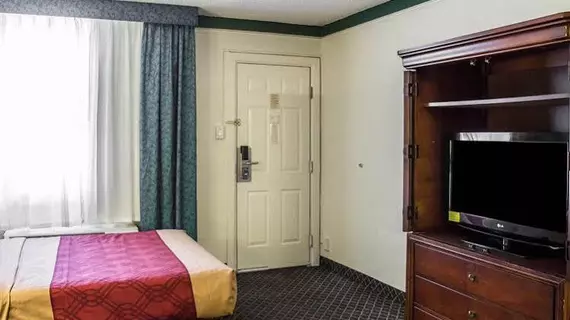 Rodeway Inn Denver | Kolorado - Denver (ve civarı) - Denver