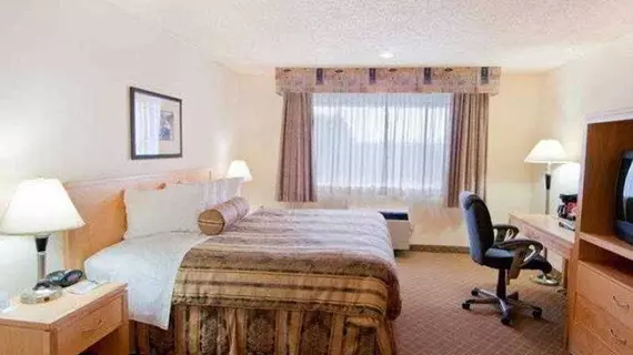 SureStay Plus Hotel by Best Western Coquitlam | Britanya Kolombiyası - Vancouver (ve civarı) - Coquitlam