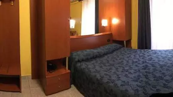 Hotel Aurora | Lombardy - Milano (ve civarı) - Milano - Merkez İstasyonu