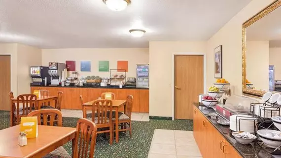 Comfort Inn & Suites Tualatin | Oregon - Portland (ve civarı) - Tualatin