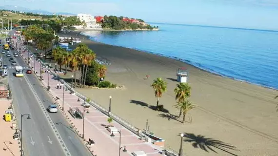 Hotel Mediterráneo | Andalucia - Malaga İli - Estepona