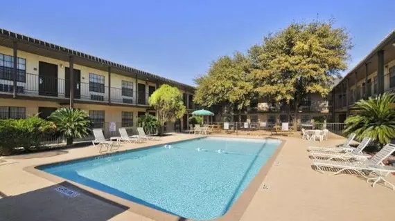 Days Inn San Antonio / Near Lackland AFB | Teksas - San Antonio (ve civarı) - San Antonio