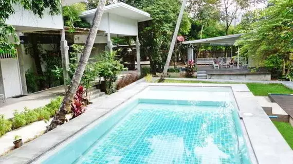 Glur Hostel | Krabi İli - Krabi - Ao Nang