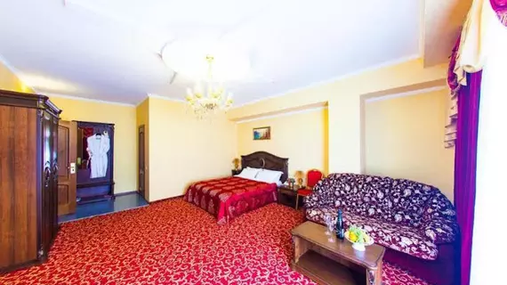 Valencia Hotel | Krasnodar Krayı - Krasnodar