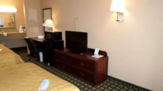 Days Inn Kent - Akron | Ohio - Summit İlçesi - Akron (ve civarı) - Kent