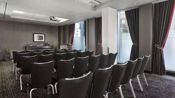 DoubleTree by Hilton Hotel Woking | Surrey (kontluk) - Woking