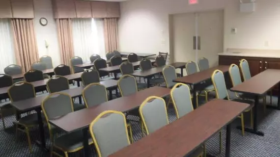 Comfort Inn & Suites Dayville | Connecticut - Willington (ve civarı) - Dayville