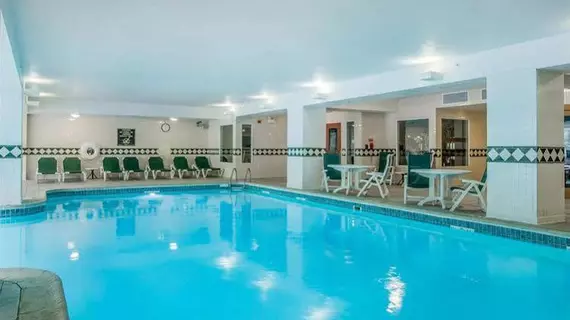 Comfort Inn & Suites Near Burke Mountain | Vermont - St. Johnsbury