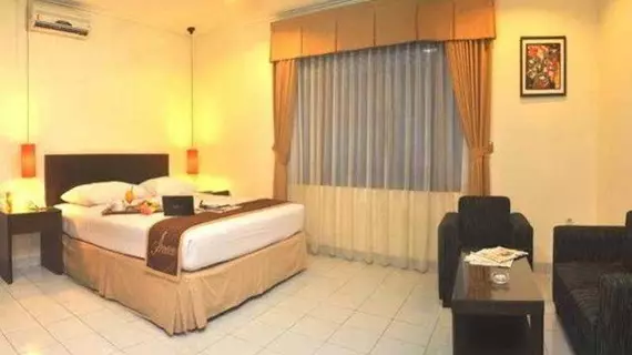 Ahadiat Hotel and Bungalow | West Java - Bandung (ve civarı) - Bandung