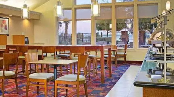 Residence Inn by Marriott San Francisco Airport/Oyster Point Waterfront | Kaliforniya - San Fransisko (ve civarı) - South San Francisco