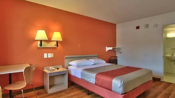 Motel 6 Sacramento West | Kaliforniya - Sacramento (ve civarı) - West Sacramento