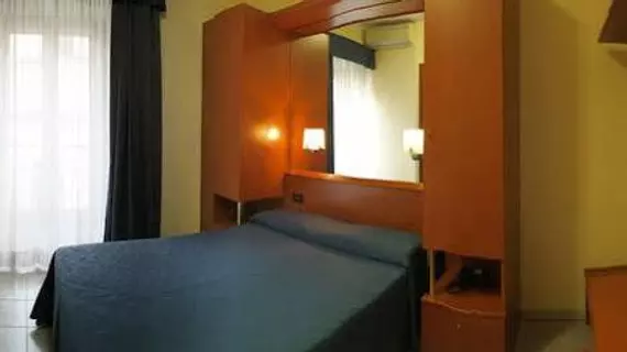 Hotel Aurora | Lombardy - Milano (ve civarı) - Milano - Merkez İstasyonu