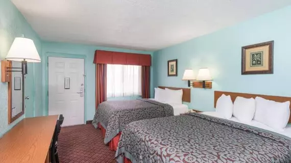 Days Inn and Suites Springfield | Missouri - Springfield (ve civarı) - Springfield