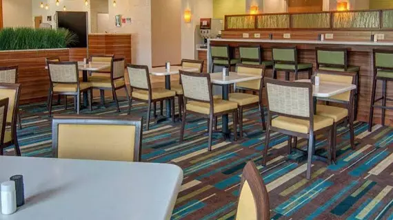 Comfort Suites Bossier City - Shreveport East | Louisiana - Bossier Parish - Shreveport (ve civarı) - Bossier City