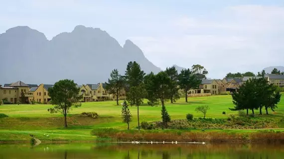 Devonvale Golf and Wine Estate | Western Cape (il) - West Coast DC - Drakenstein - Cape Town (ve civarı) - Stellenbosch