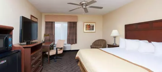 Baymont Inn and Suites Mt. Pleasant | Michigan - Mount Pleasant (ve civarı) - Mount Pleasant