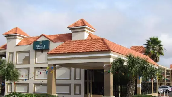 Quality Inn & Suite By The Lake | Florida - Orlando (ve civarı) - Disney's Maingate West